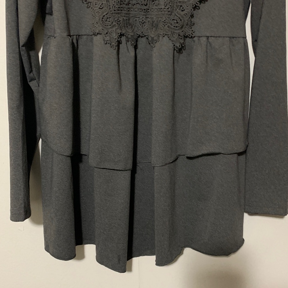 Elegant Gret Lace Dress NWOT - Picture 3 of 7
